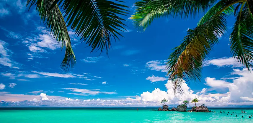 Top Winter Destinations for Business Class Travelers: Warm Escapes and Snowy Getaways